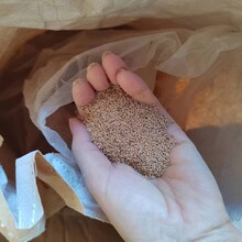 親油濾料油田含油污水處理特俐牌果殼濾料圖片