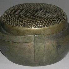 上海老板回收老铜器清朝香炉银壶收购当面交谈