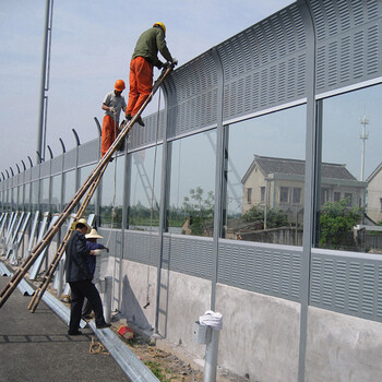 驕建高速公路隔音墻金屬百葉孔隔音屏降噪效果