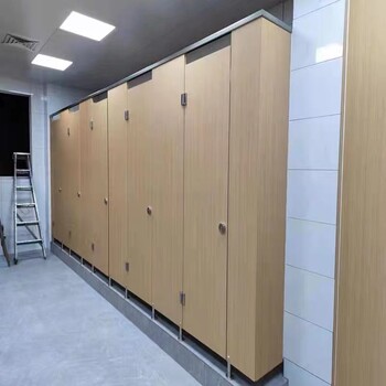 四川學校酒店淋浴間隔斷公共衛(wèi)生間隔斷源頭生產(chǎn)廠家