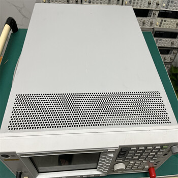 供應回收美國FLUKE福祿克5500A多功能校準儀