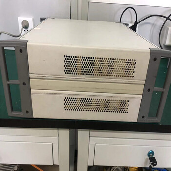 供應回收美國FLUKE福祿克5500A多功能校準儀