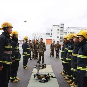四川廣安誠聘中國消防救援隊月薪六千以上保障安排工作