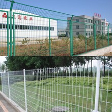 双边丝护栏网框架围栏网高速公路隔离栅水库防护养殖圈地围栏网