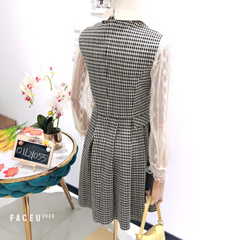 武漢曼莎女裝批發(fā)挑碼挑款秋冬上新