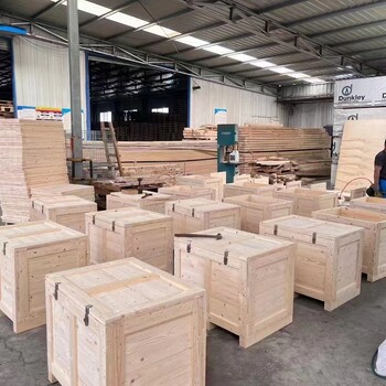 山东定制实木木箱松木可重复利用打包箱设备保护箱