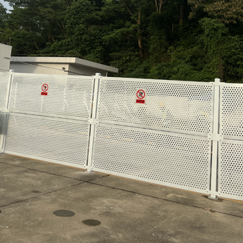 台山沿海防风洞洞板冲孔围挡金属镂空固定式防撞护栏