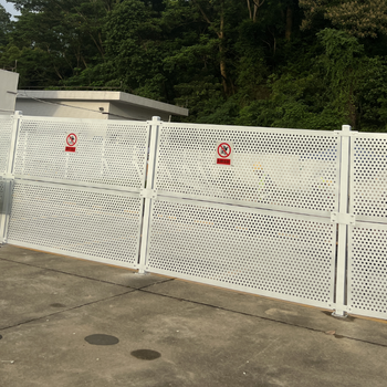 臺山沿海防風洞洞板沖孔圍擋金屬鏤空固定式防撞護欄