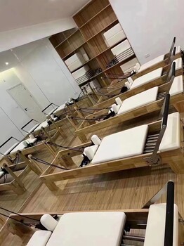普拉提大器械核心床高架床三合一梯桶穩榻椅
