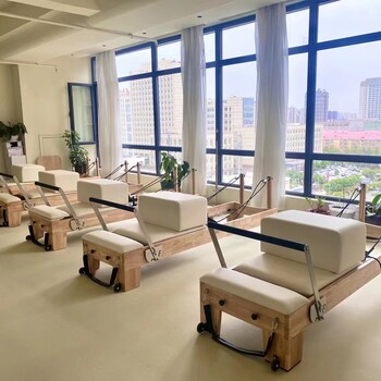 普拉提核心床凱迪拉克床小白床梯桶穩榻椅大器械