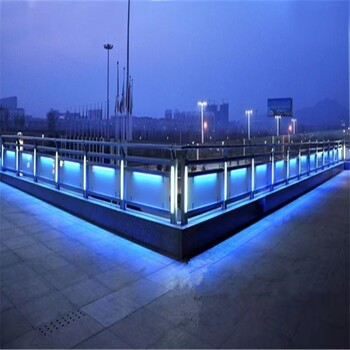 LED燈光景觀護(hù)欄
