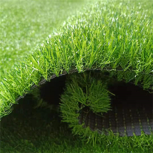 仿真人造草坪地毯仪陇塑料人工绿草皮道路施工围挡草皮