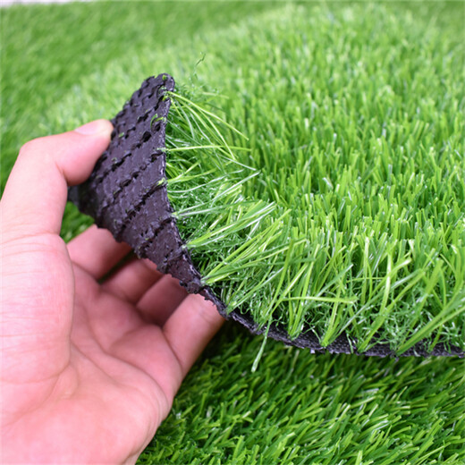 人造仿真假草坪金湾区塑料人工绿草皮建筑工程围挡板绿草坪