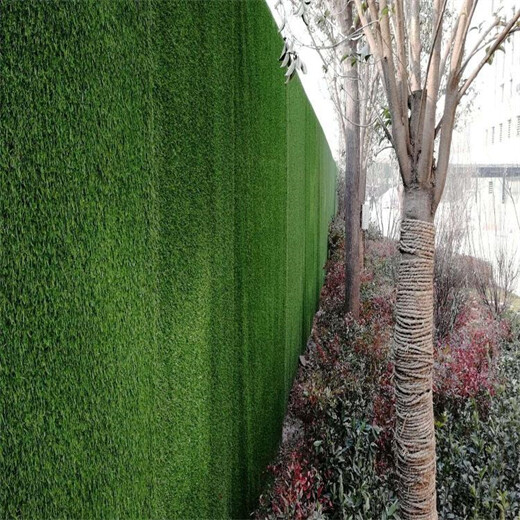 翠绿色10mm铁皮装饰围挡仿草坪明光楼盘围墙广告仿真草坪