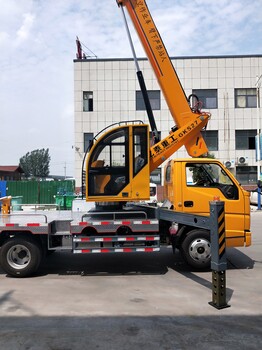 高空作業(yè)車