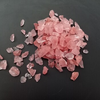 供應(yīng)天然彩色玻璃珠水磨石骨料造景玻璃砂