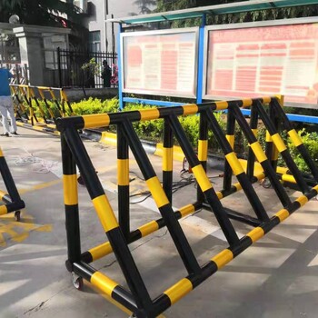 西安可移動(dòng)拒馬護(hù)欄擋車防爆路障學(xué)校門(mén)口拒馬護(hù)欄廠家