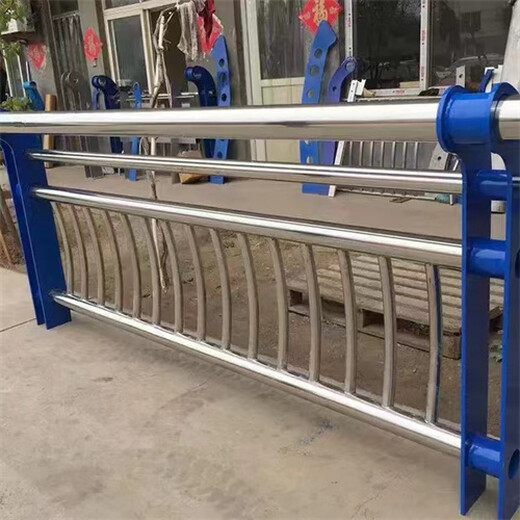 河南省商丘市不锈钢复合管护栏生产