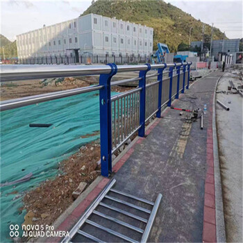 湖北省黃岡市不銹鋼圍欄護(hù)欄
