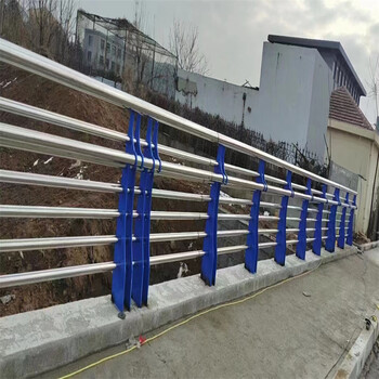 内蒙古乌兰察布市桥梁防撞护栏立柱