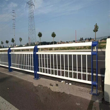 内蒙古乌兰察布市桥梁防撞护栏立柱