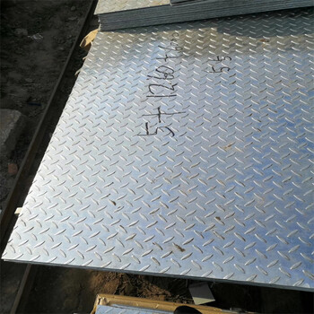 咸阳Q355D镀锌花纹板6mm镀锌花纹板建筑工程用