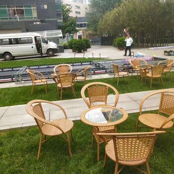 北京儿童桌椅出租，成人课桌椅出租，培训课桌出租，考试桌椅出租