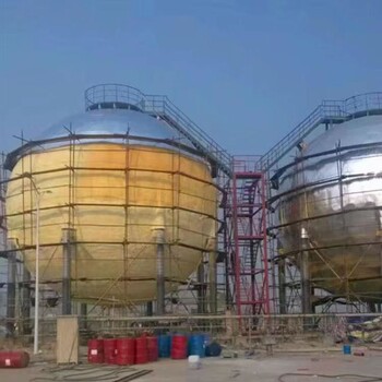 濟(jì)南聚氨酯噴涂油罐保溫施工隊(duì)白鐵巖棉罐體保溫價(jià)格