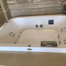 青浦區(qū)英皇浴缸維修、英皇淋浴房修理部、淋浴花灑安裝/維修服務圖片