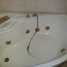 上海维修澳金浴缸漏水AOJIN浴缸电机维修、修理浴缸图片