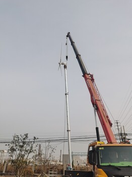 新疆戈壁灘風力發電機15kw足功率抗臺風變槳保護風機