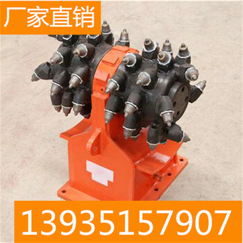 廣西北海加藤品牌挖機(jī)隧道掘進(jìn)銑挖機(jī)礦山開采液壓銑挖設(shè)備