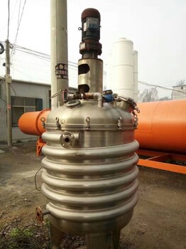 廠家轉讓8噸二手電加熱反應釜二手外加套不銹鋼反應釜