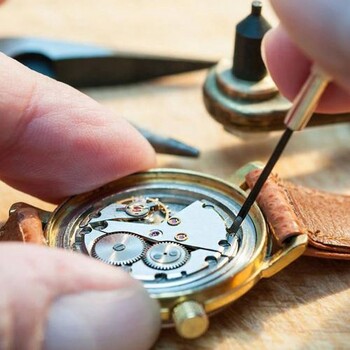 全国热线 上海豪利时手表更换表壳各区 维修处联系