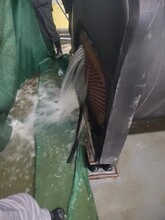 上门清洗冷凝器清洗中央空调机组清洗机组结水垢