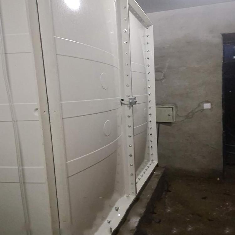湖北鄂州市玻璃钢水箱消防水箱养殖水箱保温楼顶蓄拼装组合式厂家发货大型