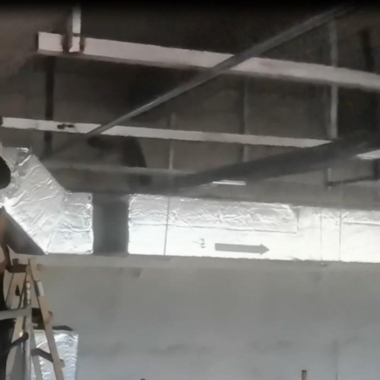 吉林省通化市单面彩钢玻纤风管单面双面彩钢玻纤风管防火风管设备