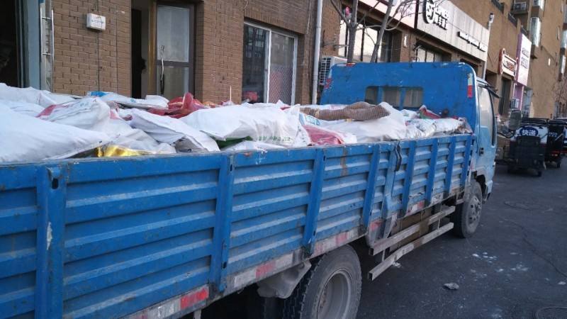 北京西城渣土车清理垃圾（自带工人）