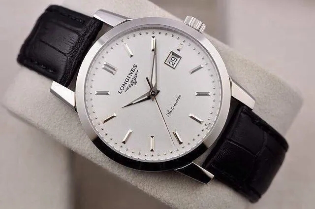 仙林大学城卡地亚手表回收全新手表什么价格
