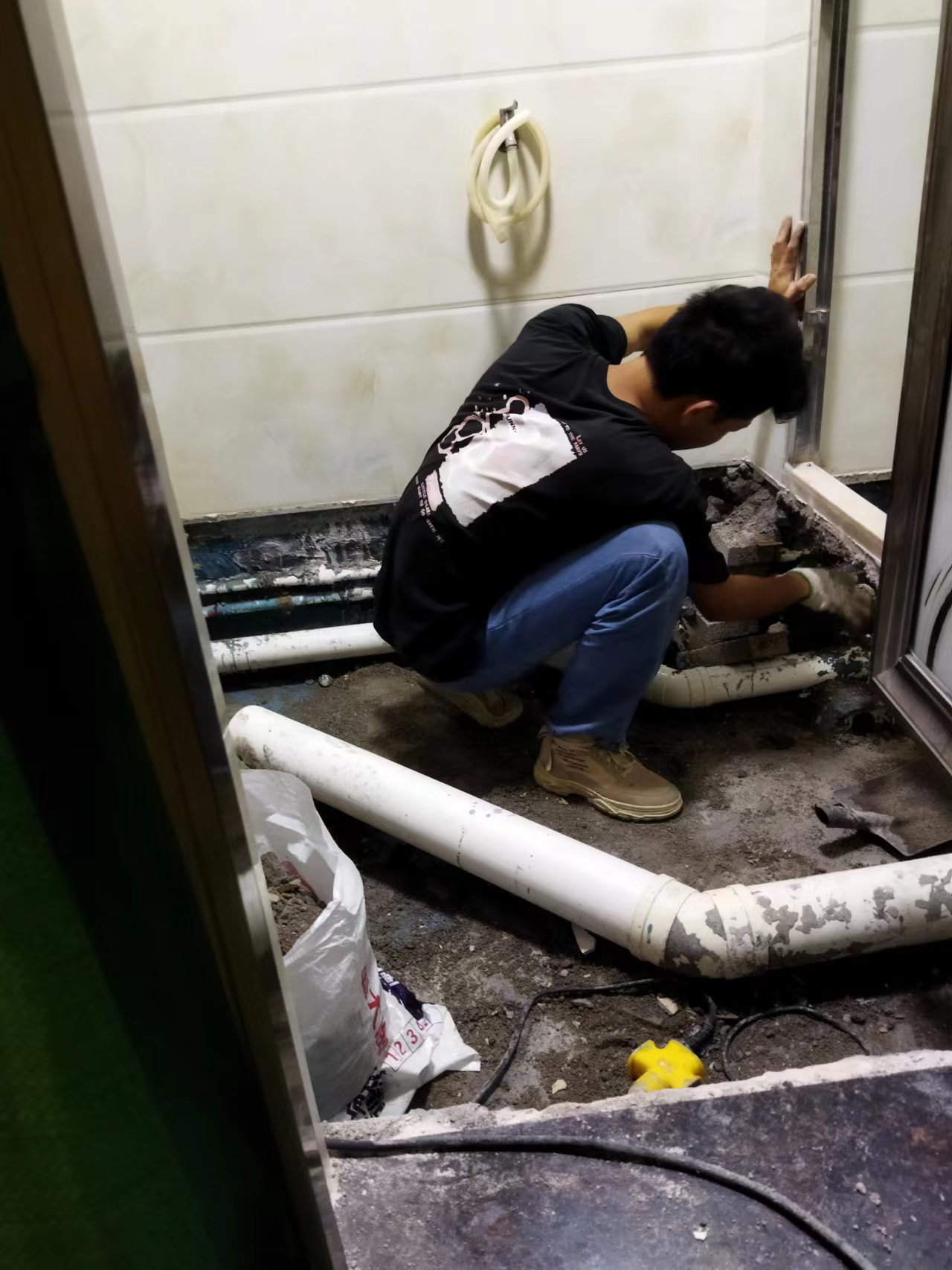 梅州五华房间窗台渗漏水维修，平远本地防水补漏公司