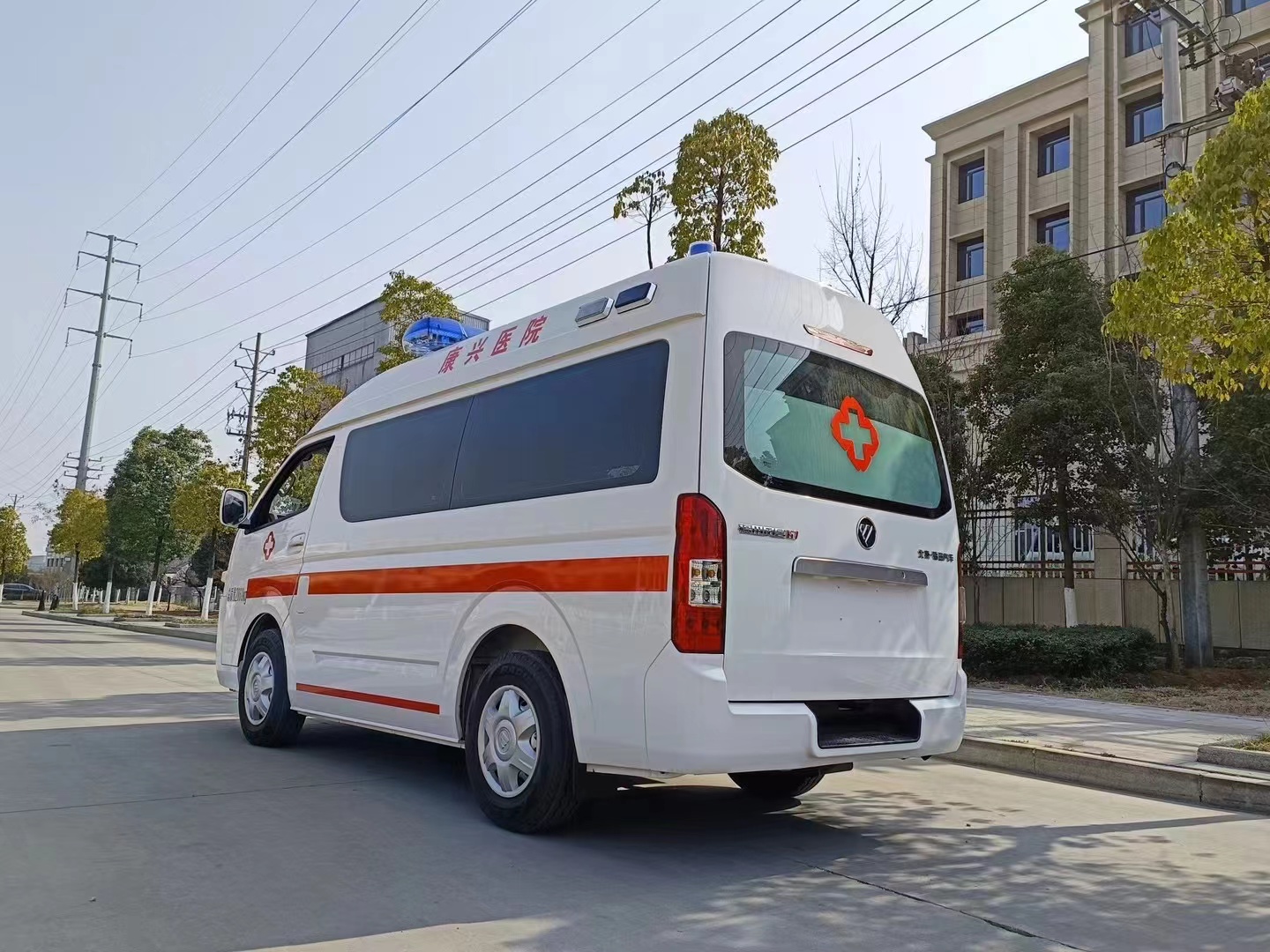 安徽淮南新款福特V362救护车