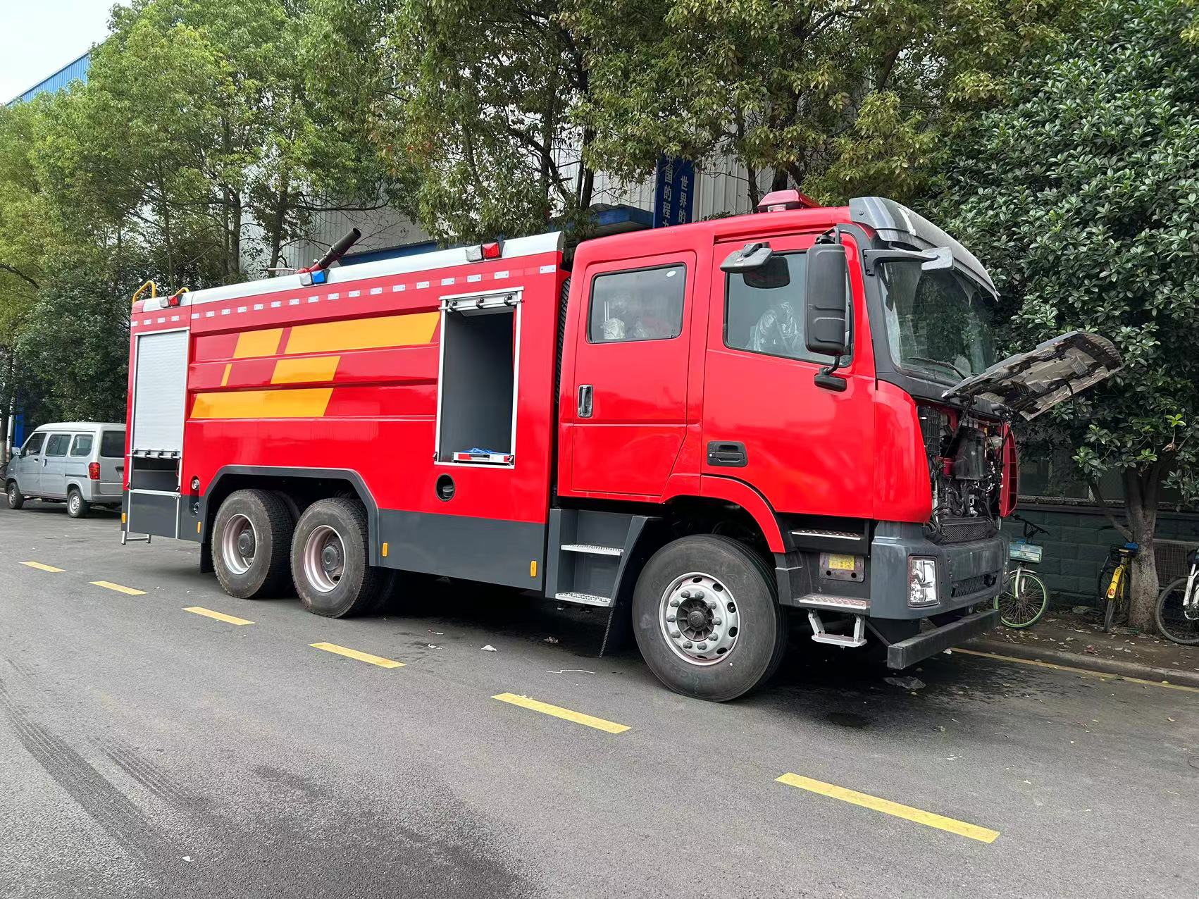 许昌6吨8吨水罐消防车