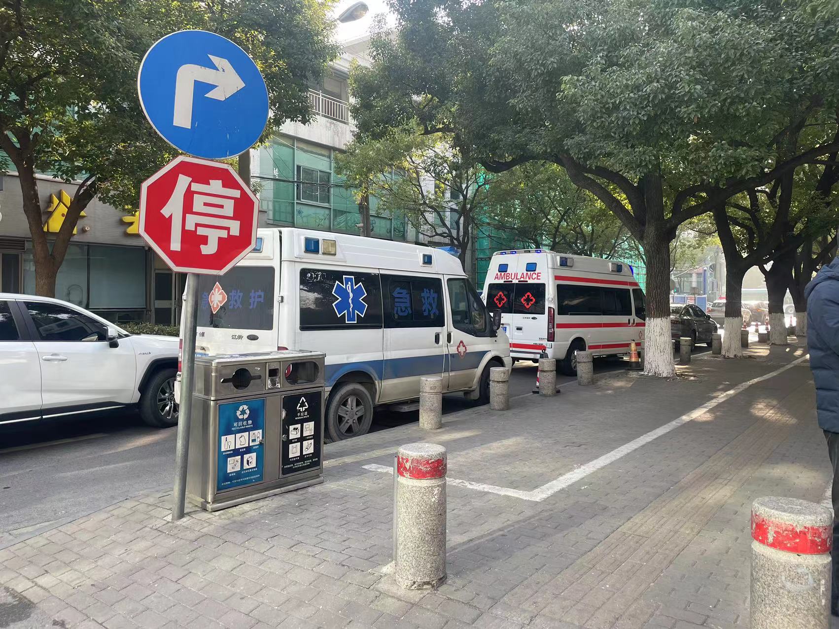 广元救护车长途转运救护-紧急护送