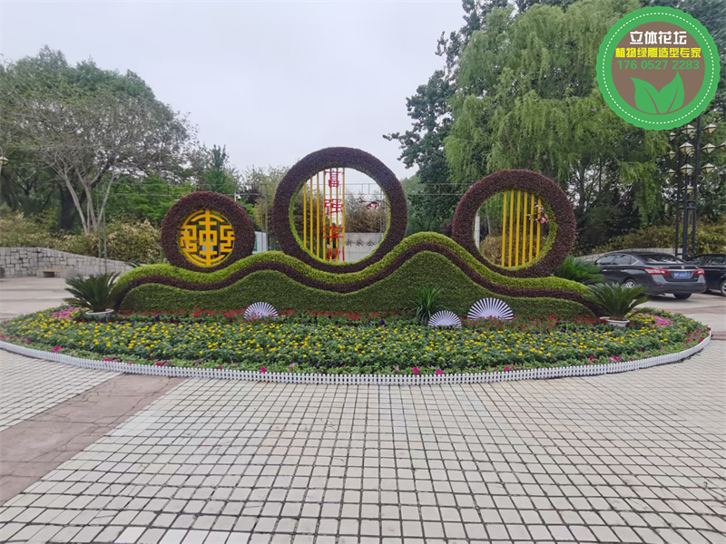 平坝广场绿雕供应价格，仿真植物墙