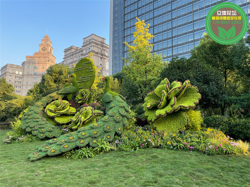 西塞山仿真绿雕案例图片，适用于2024春节