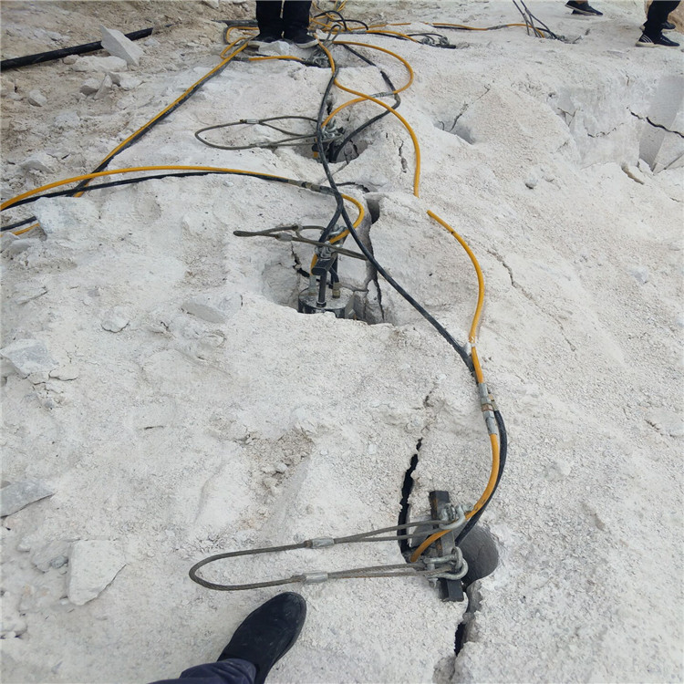 亳州开采花岗岩青石免设备劈裂器使用方法和应用领域