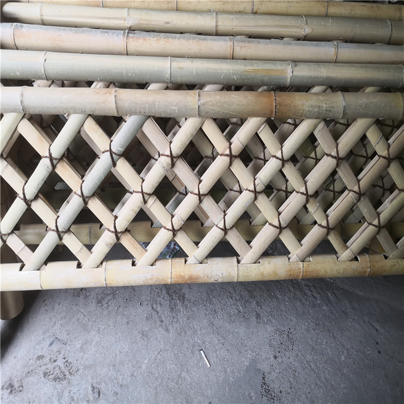 延边围墙竹片定制碳化木围栏竹篱笆竹子护栏