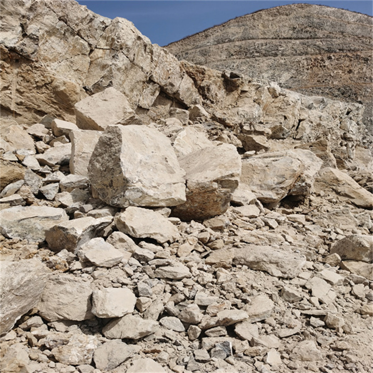 新疆石河子矿山开采设备气体爆破
