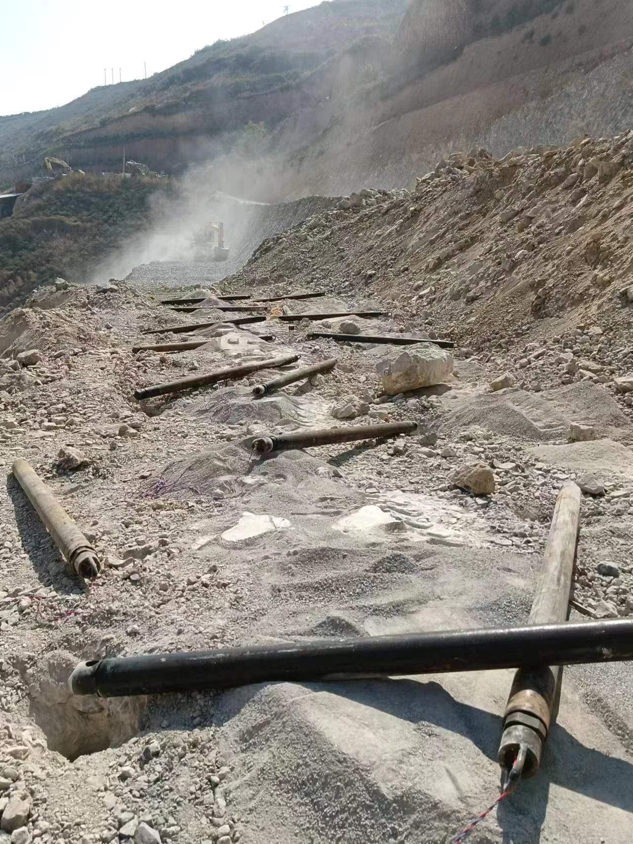 新疆昌吉隧道扩宽采用气体爆破一次性爆破产品购买
