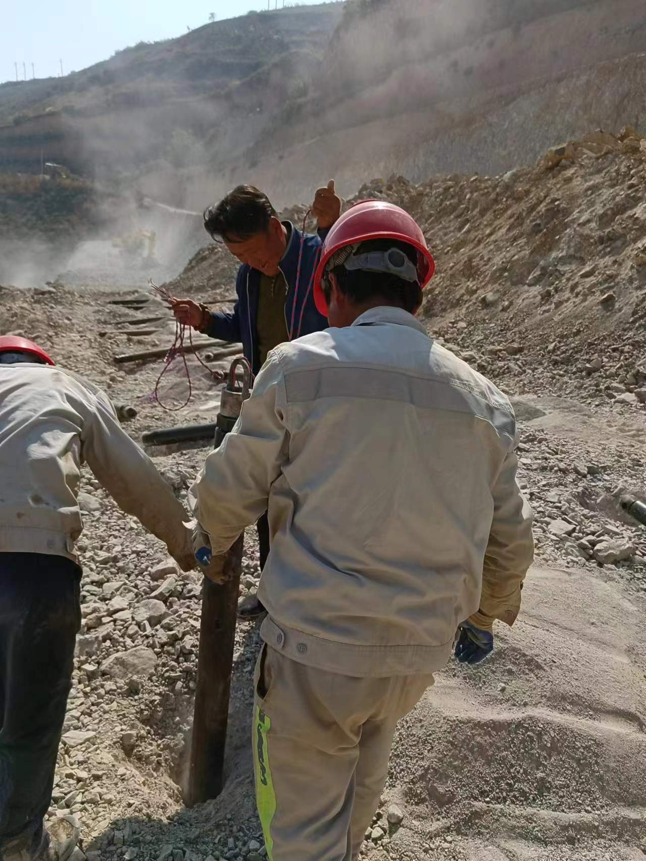 新疆库尔勒隧道回采选择使用一次性加热爆破管设备电话咨询